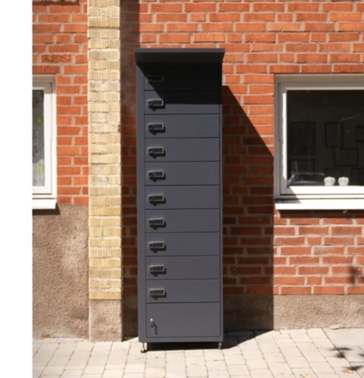 BIKE SAFE PRO – Schrank an einer Fassade installiert